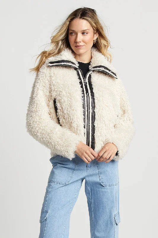 CARRIE FAUX FUR SHORT COAT